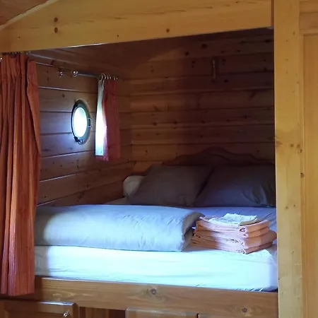 別荘 Roulotte Bucolique En Bois Avec Terrasse, Vallee De La Sarthe - Fr-1-410-188 *